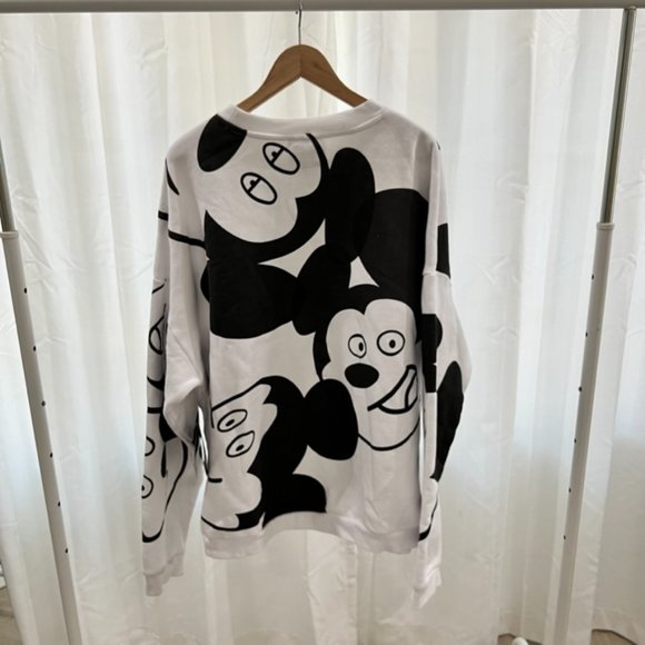 Disney Artist Series Mickey Sweaters / Pullover UNISEX - Picture 2 of 6